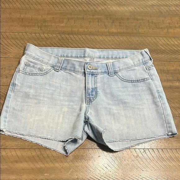 Old Navy Pants - Old Navy Diva Jean shorts size 6